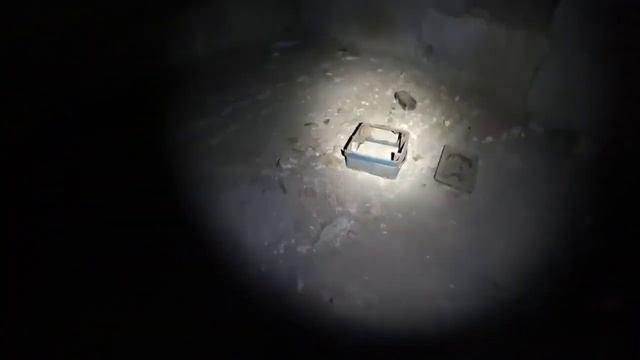 Здесь исчезло 2 ребенка. Нашел прощальную записку в заброшенной больнице