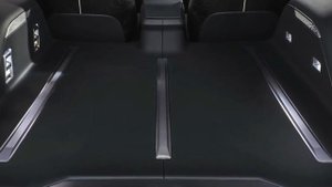 ???Cadillac Lyriq: электрический кроссовер с запасом хода почти 500 км