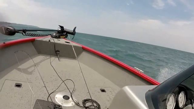 2012 Tracker Pro Guide V-175 SC - Rough Water Handling смотреть онлайн