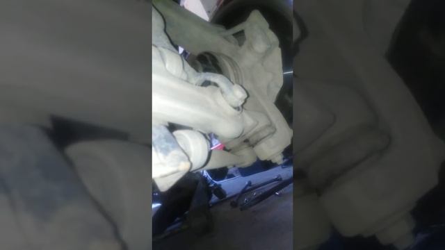 Замена сальника привода на коробке Фольцваген Пассат Б-5 смотреть онлайн