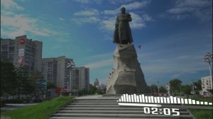Я русским быть не перестану.