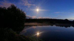 Мы жили, дом на горе. Нам в окна свет на заре.