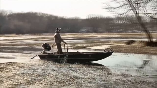 БОЛОТОХОД 10 л.с.на лодке 4,5 метра смотреть онлайн