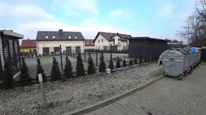 ТИПИЧНЫЙ ПРИГОРОД В ПОЛЬШЕ! КАК ЖИВУТ ПОЛЯКИ В СЕЛЕ? ДОМА В ПОЛЬШЕ.