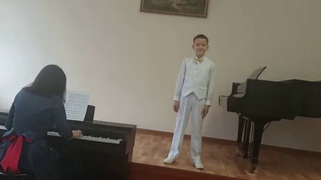 Чернышов Леон, 10 лет. Неап.н.п. Щегленок в обр. В. Мельо.mp4 смотреть онлайн