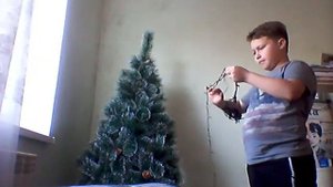 Как повесить гирлянду