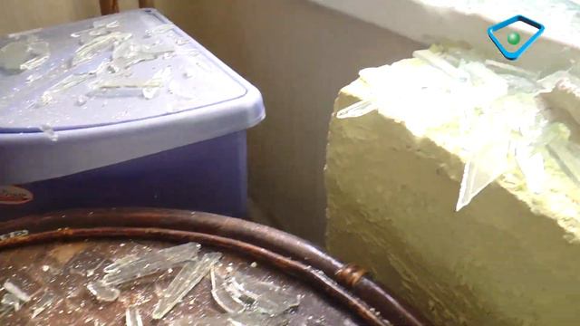 Шматок бетону залетів у квартиру на п’ятому поверсі: наслідки обстрілу дитсадка в Харкові