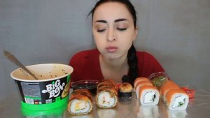 СВИДАНИЕ МЕЧТЫ ❤️ БИГ БОН И Роллы 🍣 Mukbang Ayka Emilly