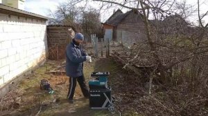 Садовый измельчитель Makita UD2500
