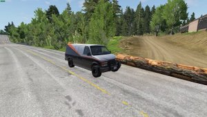 Бревно пробило машину