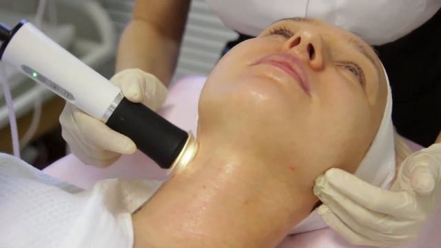 GENEO+ ПРОЦЕДУРА НА ВЫХОД. ПОСТ-ЛАЗЕРНЫЙ УХОД смотреть онлайн