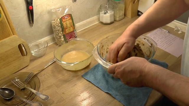 Подовый хлеб с отрубями и злаками на закваске..Просто, вкусно, недорого!