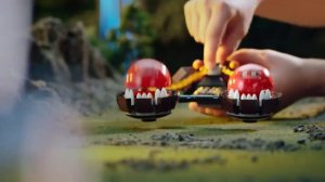 Lego Nexo Knights 2016 Clay's Rumble Blade Vehicle vs  Beast Master Vehicle Commercial
