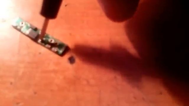 Зачем средний контакт в батарее телефона + тест термистора. смотреть онлайн