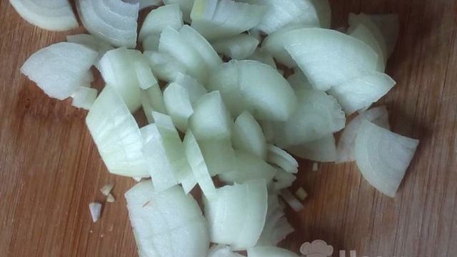Пирожки с солеными огурцами