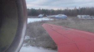 Взлёт Як-42Д авиакомпании "Космос" из аэропорта Васьково (Архангельск)