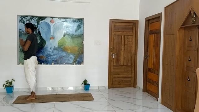 Gayathri mantra with Sunsalutation смотреть онлайн