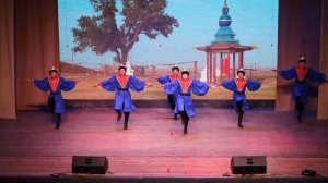 Калмыцкий танец. Ансамбль " Манчаары"  4 группа Техтюрская ДШИ