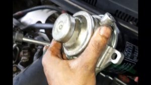 HYUNDAI I20 FUEL FILTER REPLACEMENT in 2 minutes.