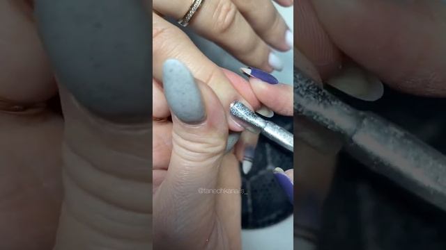 Кошачий глаз на ногтях, рассеянный блик??