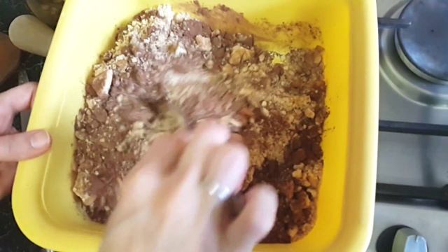 Супер-быстрый недорогой дессерт! Шоколадная колбаска из печенья к чаю за 15 минут. Рецепт.