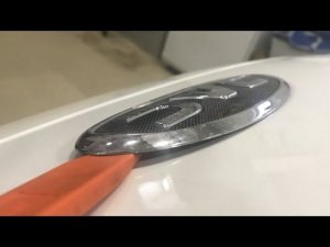 JAC JS6 Снятие шильдиков с автомобиля