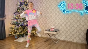 3000 шагов под новогоднюю музыку. Минус 150 калорий. Легко и весело.