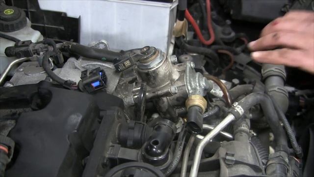 How to Remove High Pressure Fuel Pump / HPFP - AUDI A3 (2005-2008) смотреть онлайн