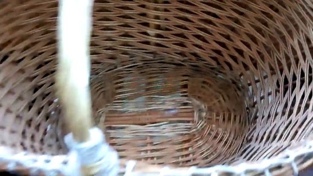 Корзина плетёная усиленная смотреть онлайн