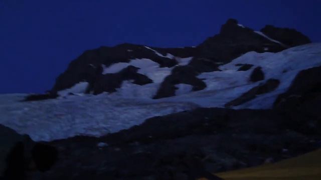 Рассвет в горах Домбай смотреть онлайн