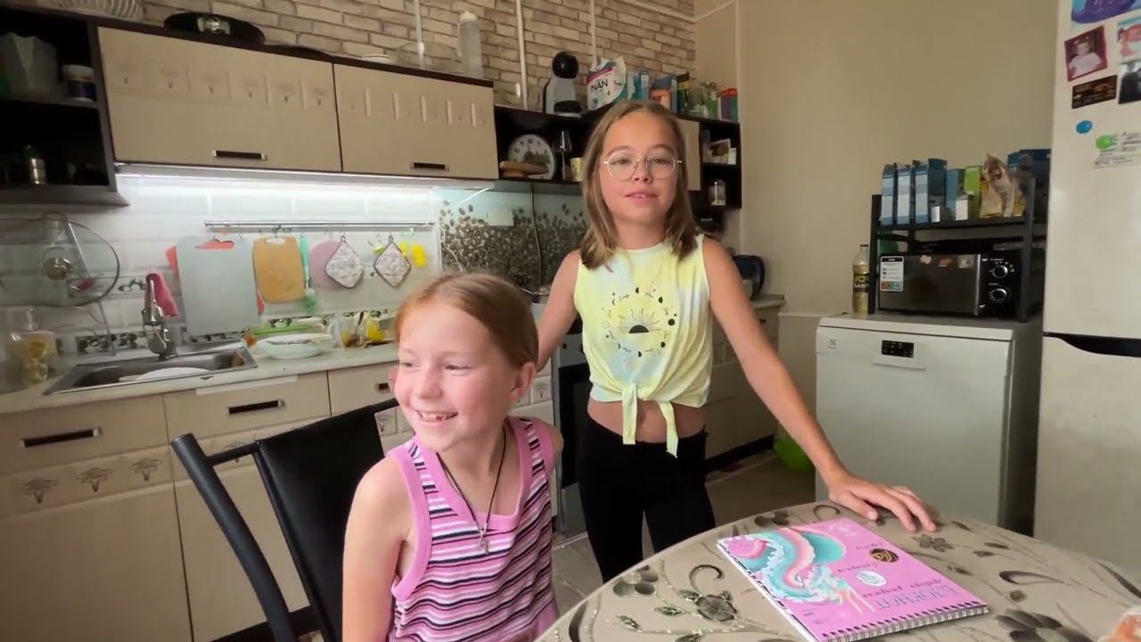 СТРОИМ НАВЕС. ДЛЯ ВСЕХ НАЙДЕТСЯ РАБОТА, УСТАЕМ. 28.07.24. смотреть онлайн