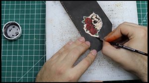 Handcrafted Minimalist Cardholder Wallet DIY - Leather Crafting Process & Free PDF Pattern