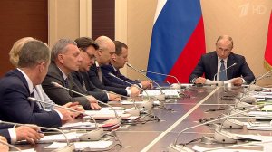 Вице-премьер Дмитрий Козак доложил Владимиру Путину о работе по сдерживанию цен на нефтепродукты