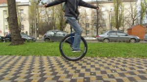 Прыжки на новом уницикле
