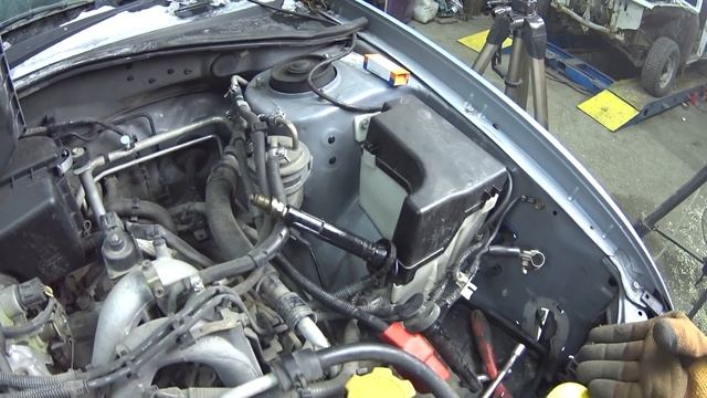 Так ли сложно менять свечи на Субару? смотреть онлайн