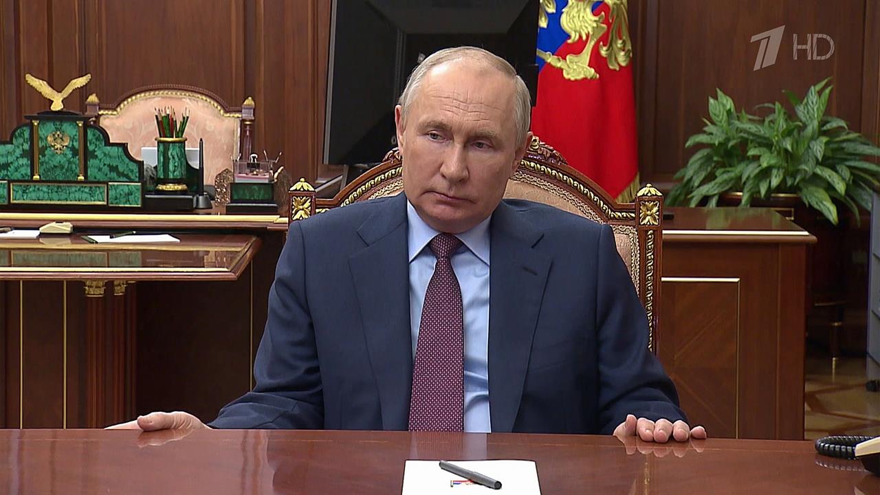 Владимир Путин провел встречу с губернатором Московской области Андреем Воробьевым