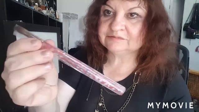 ЭТО ВИДЕО ТОЛьКО ЗДЕСь:Готовлюсь к видео,болтаю,НАЧИНАЮ НОВУЮ ПАЛЕТКУ ПОМАД QUO, зеленая тушьL'Orea смотреть онлайн