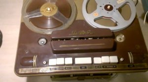 Реверсивный ламповый магнитофон МГ 56. Обзор часть 1. USSR old revers reel to reel MG-56. Part 1.