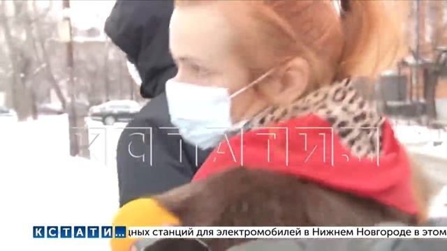 Росгвардеец, покусанный в ТЦ девушкой без маски - сбежал от комментариев смотреть онлайн