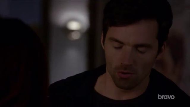 Милые обманщицы 715. Эзра и Ария спорят о Николь. смотреть онлайн