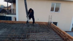 Межэтажное перекрытие. Заливка бетона с помощью "слона". Дом 9x8
