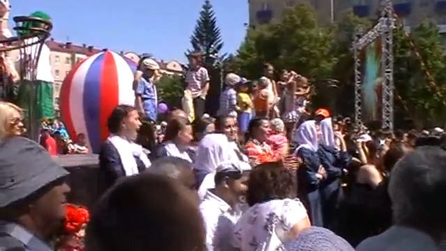 Башкирия, Октябрьский: Праздник курая-12: гр. "Аргамак" и гр. поддержки .avi смотреть онлайн