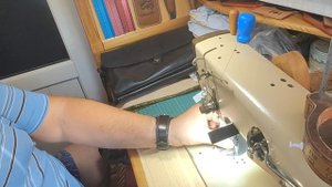 Ручная обрезка нити,быстрая заправка верхней нитки.