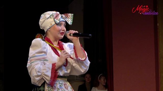 Ой п. Рассыпала Маланья Бобы. Россия пение. Максимкина Полина и Маргарита. Песни.