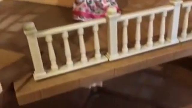 Маленький домик для котят и зайчика смотреть онлайн