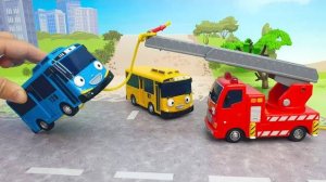 Мультики с игрушками Автобус Тайо - Автобусы Tayo и злой гриб.