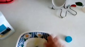 Чем чистить кухонный гарнитур с шелкографией без всяких усилий