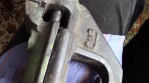 тиски и токарный станок