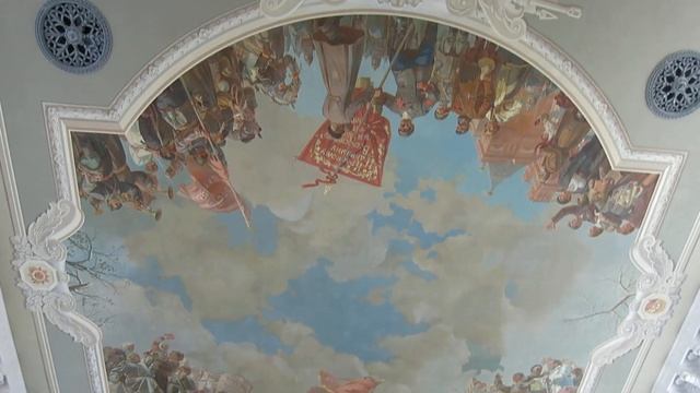 28.08.2023. Россия. Волгоград. Живописные потолки на ж/д-вокзале Волгоград-1. Часть 2 смотреть онлайн