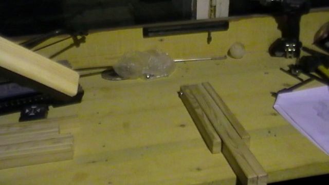 складной туристический табурет из дерева